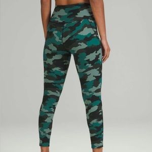 NWOT Lululemon Base Pace High-Rise Running Tight 25"